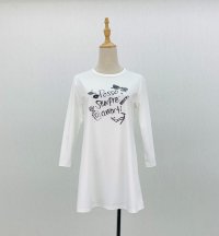 Happy iconイラストTシャツ（七分袖チュニック）《オフ》[Toilette（トワレ）]