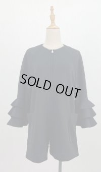 お袖ゴージャスフリルコート《黒》[Toilette（トワレ）]